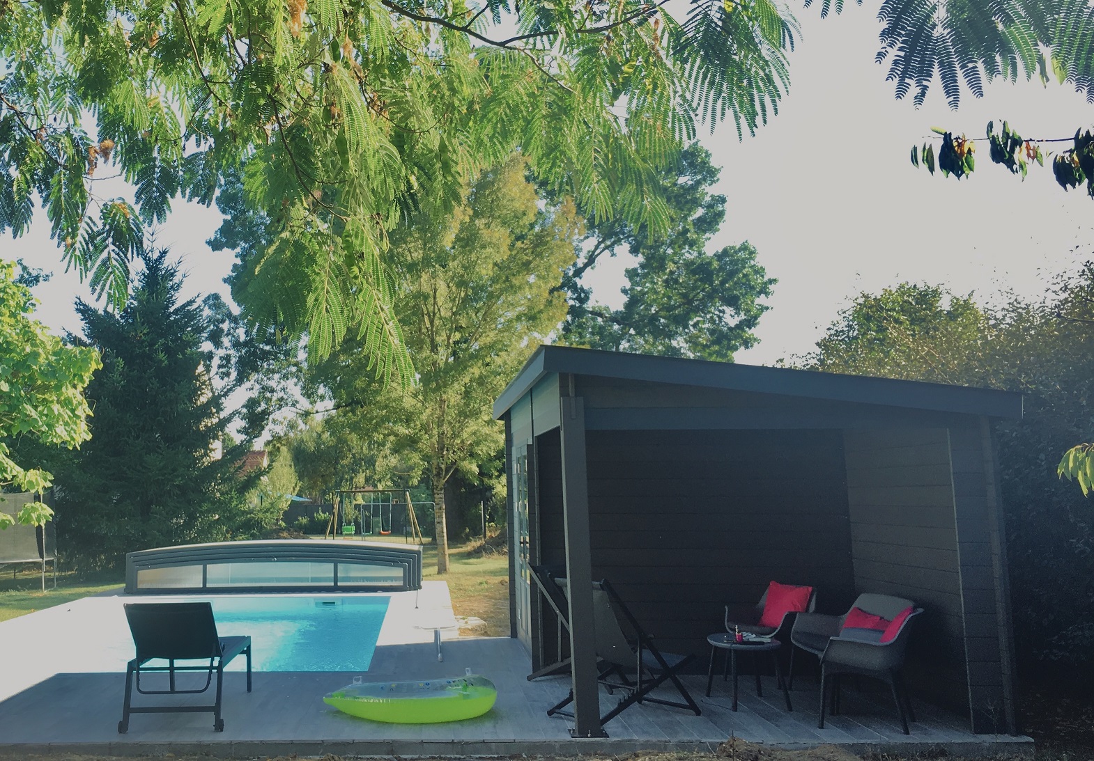 abri poolhouse en kit pour la piscine